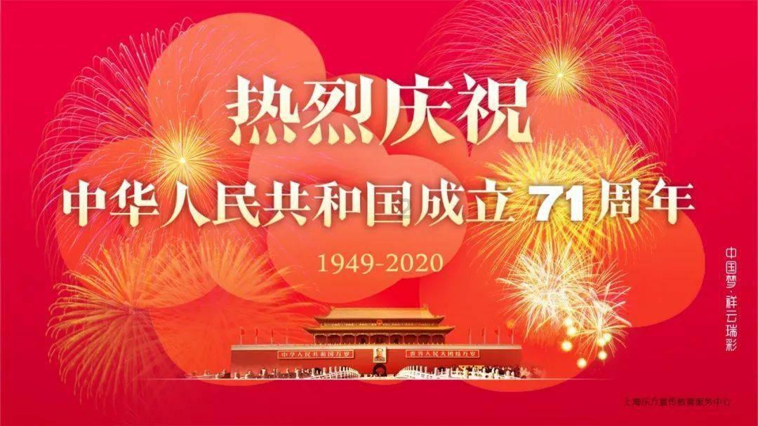 逃离残破的机舱